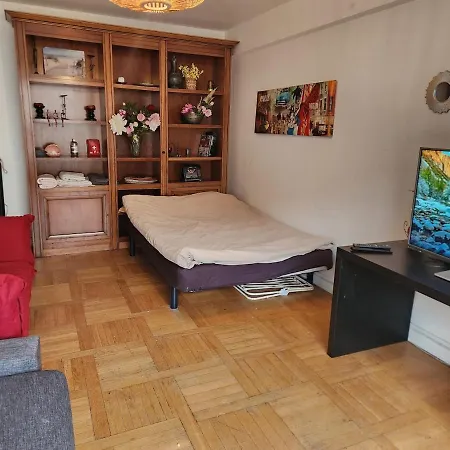 Apartment Beautiful Alesia Metro Paris